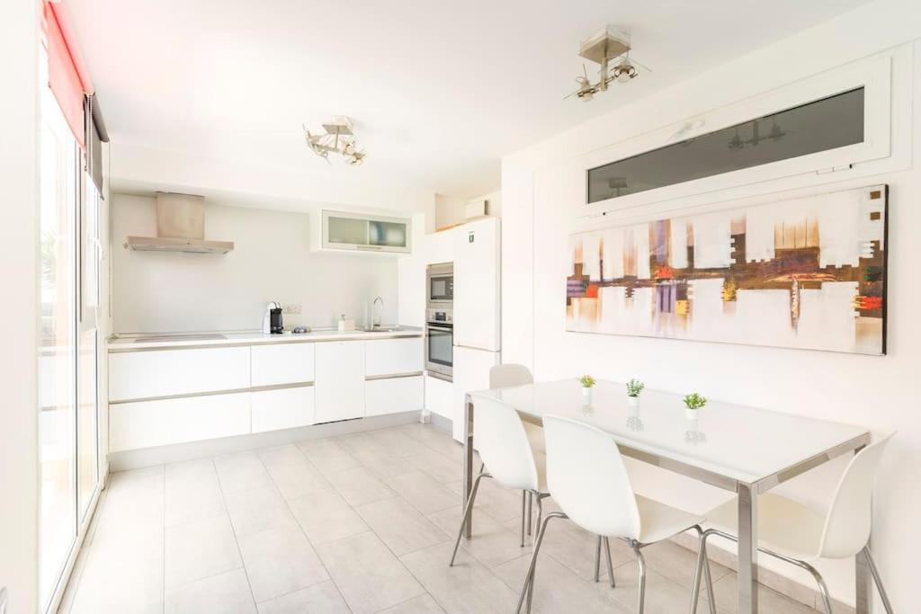 Las Dunas Corralejo Home With Swimming Pool Bagian luar foto