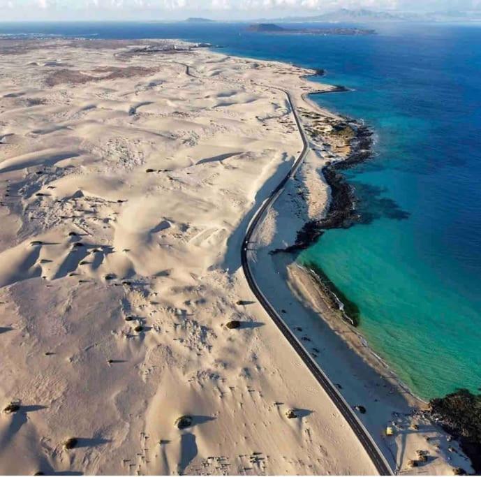 Las Dunas Corralejo Home With Swimming Pool Bagian luar foto