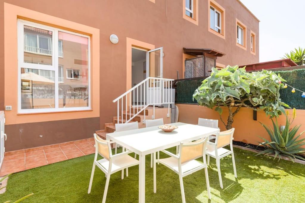 Las Dunas Corralejo Home With Swimming Pool Bagian luar foto